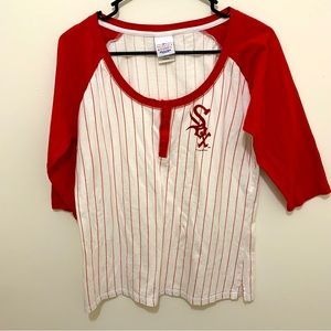 MLB Chicago white Sox Striped Henley cotton Large scoop neck